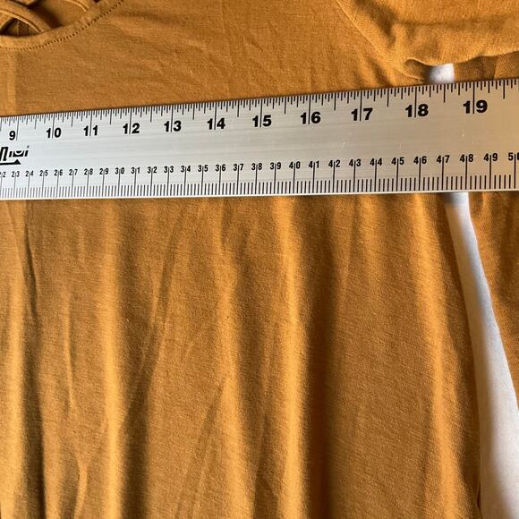 Zenana Premium Women Dress size M Relaxed Fit 3/4 Sleeve Stretchy Crew Neck Tan - Picture 4 of 10